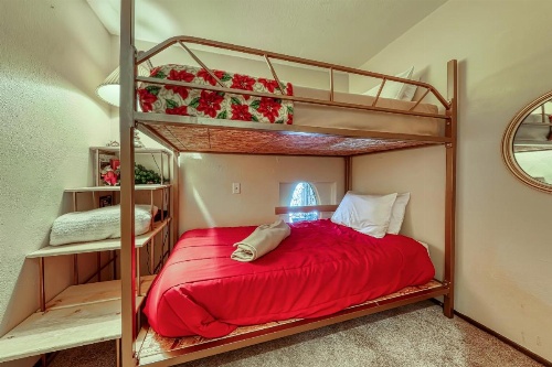 Aspens Whispering Hideaway image 13