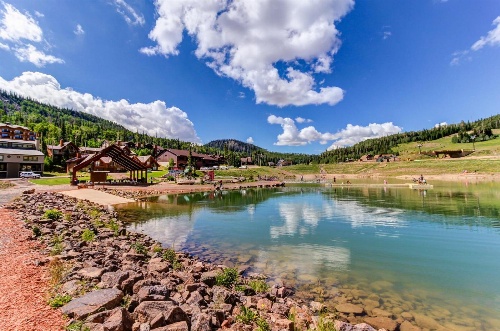 Aspens Whispering Hideaway image 2