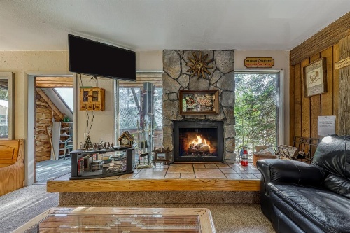 Aspens Whispering Hideaway image 9